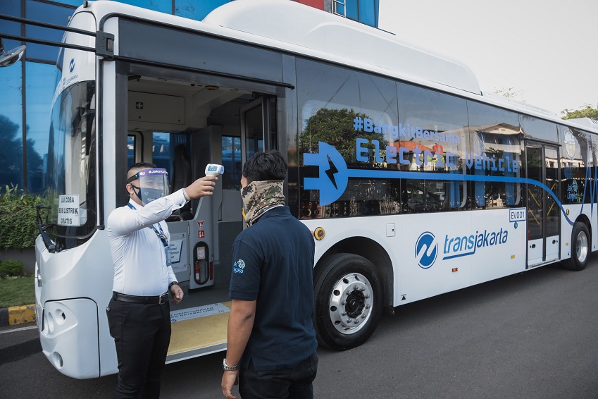 Sebuah Bus Listrik Untuk TransJakarta Skywell Yang Merek Dari China